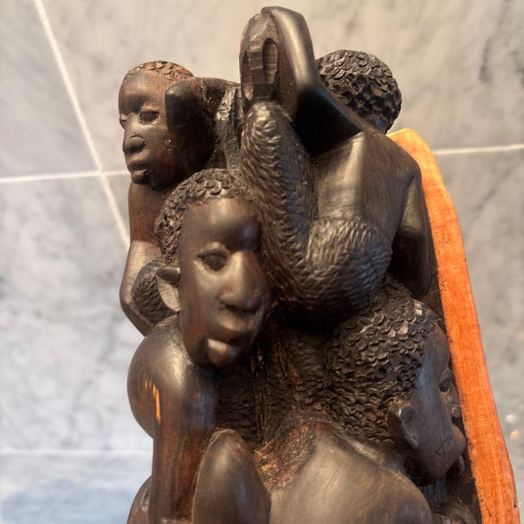 東アフリカ緻密な手彫り表情がリアルな家族愛を感じるマコンデ彫刻プリミティブアート