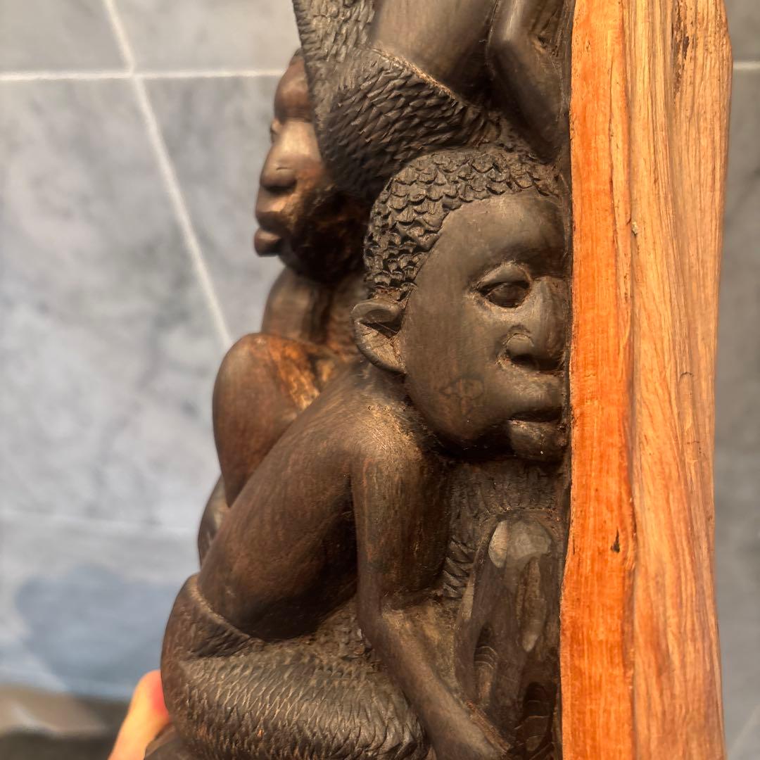 東アフリカ緻密な手彫り表情がリアルな家族愛を感じるマコンデ彫刻プリミティブアート
