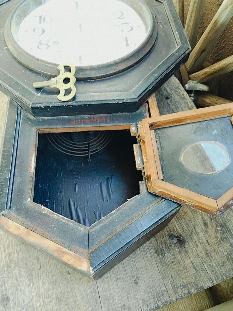 アンティーク風 八角形掛時計