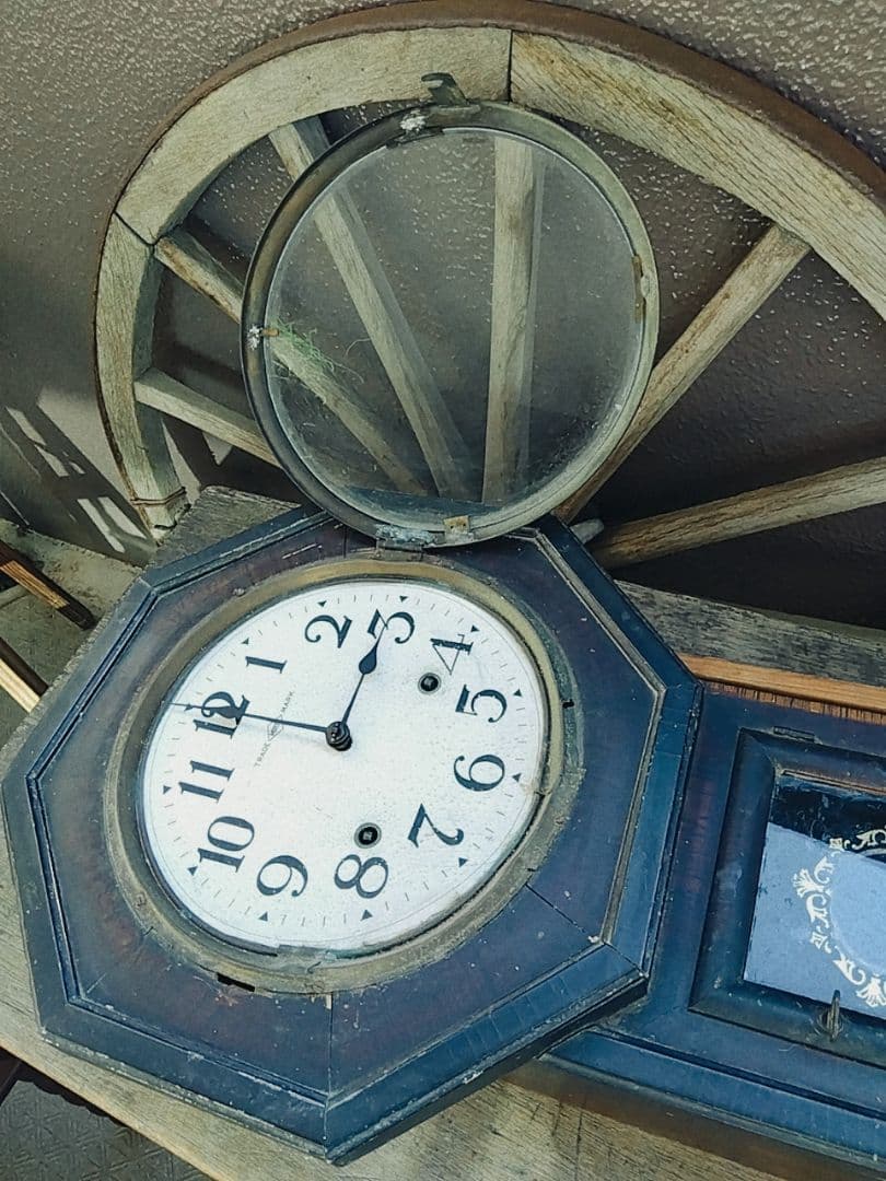 アンティーク風 八角形掛時計