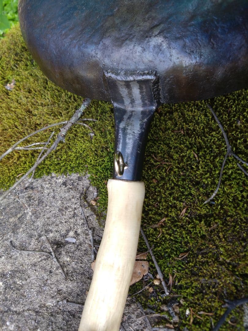 鉄なのに軽い！手作り一点物の特大フライパン。