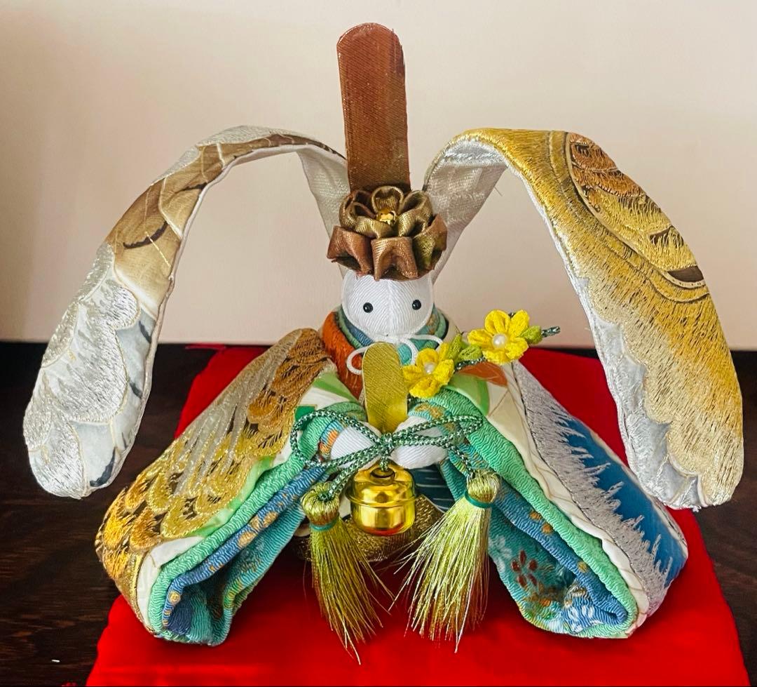 おばあちゃんのハンドメイド　着物うさぎ人形　男の子　刺繍　アンティーク着物