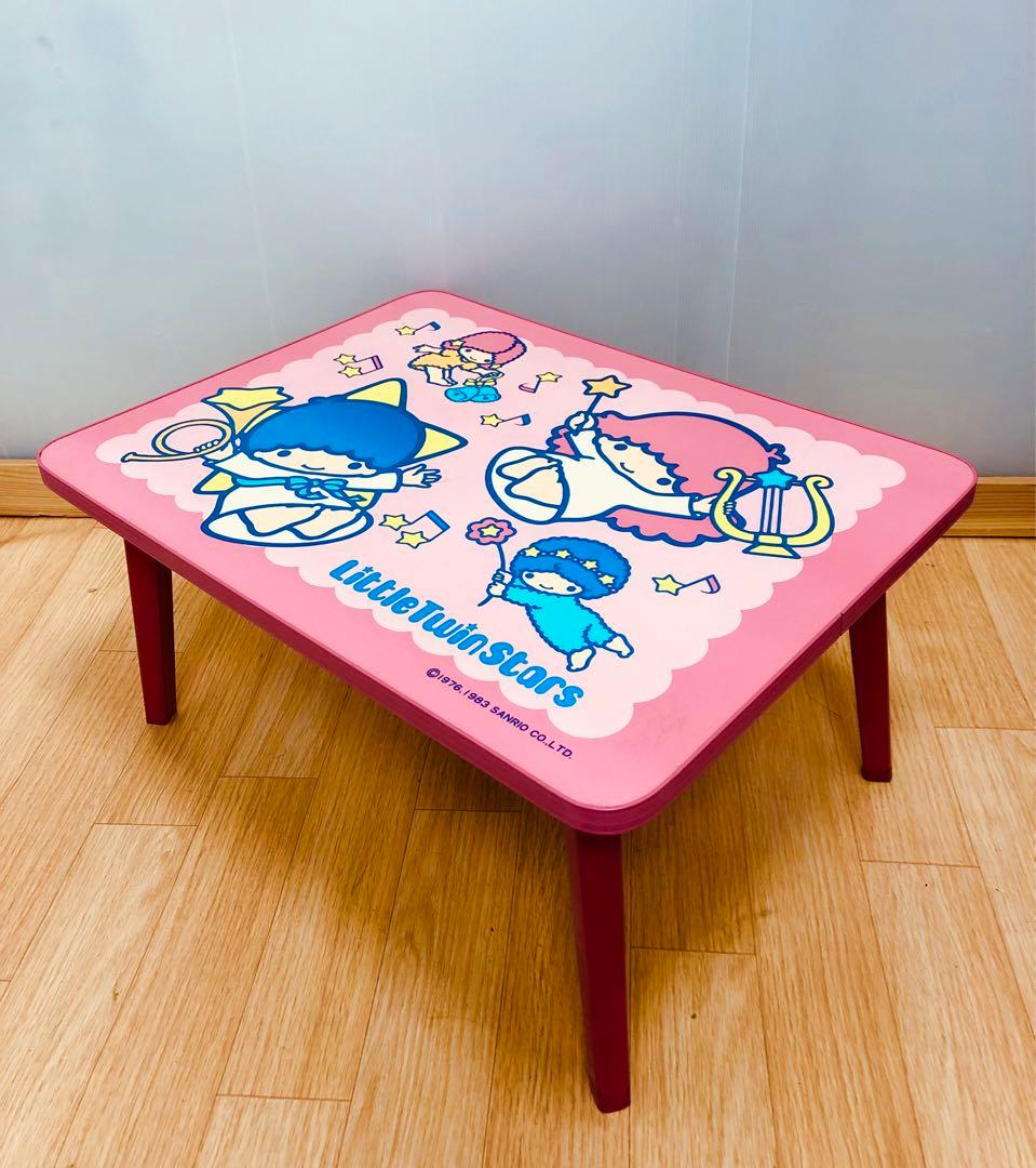 キキララ　テーブル　レトロ