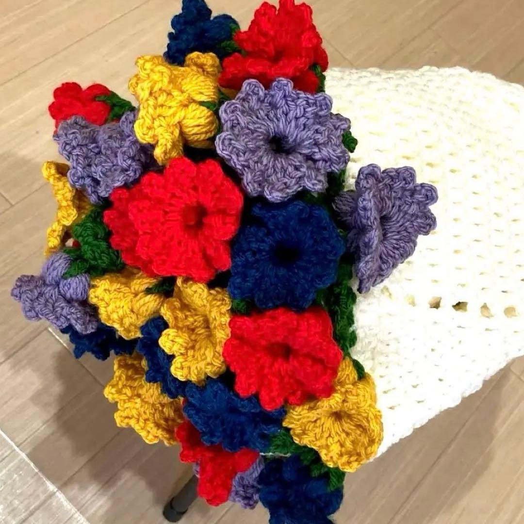 チュ子の編み物❣️花束ブランケット・バスケット付き・膝掛け・ショール