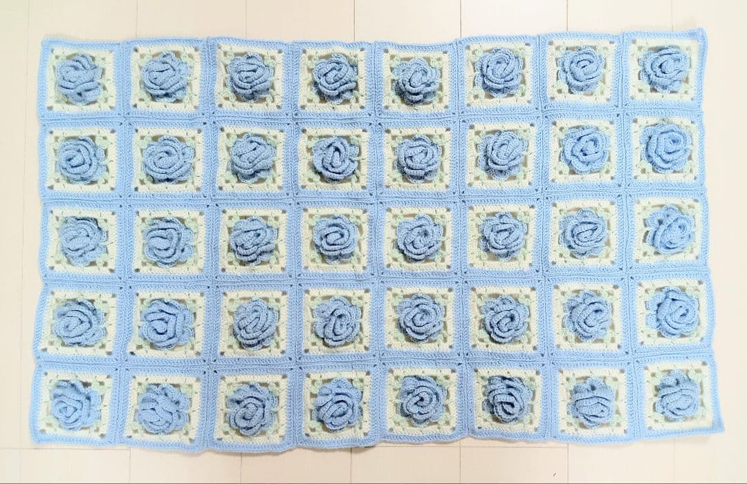 薔薇モチーフ 手編み ひざ掛け ブランケット ブルー 水色 ウール