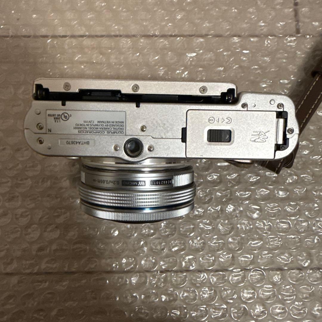 ミラーレス一眼 OLYMPUS E-PL8