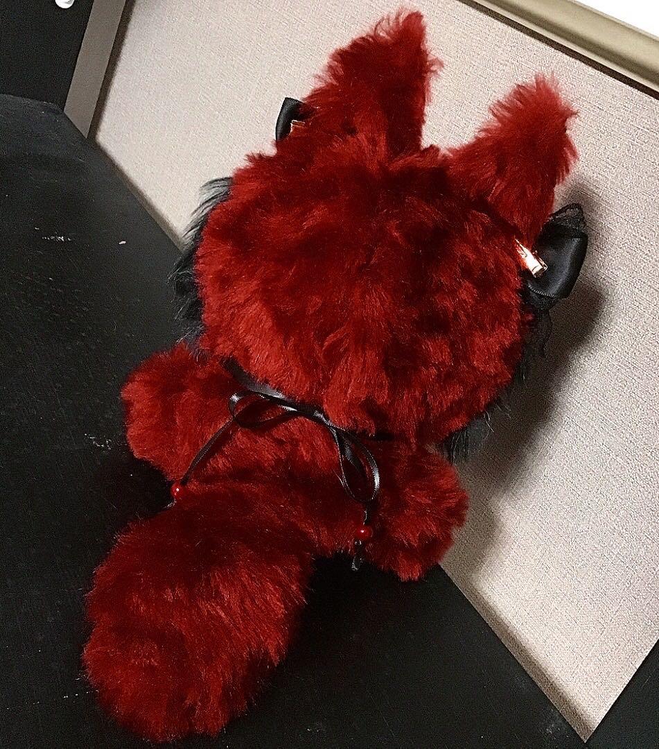 【い4】狼 ディープレッド 12cm おすわり いつぬい 着ぐるみ