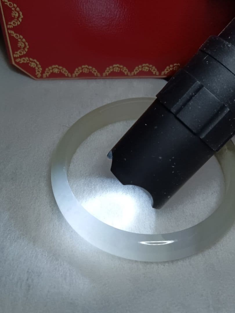 大値下げ✨新品✨希少品✨本翡翠バンクル✨卵形　氷翡翠　小さなサイズ　おすすめ!