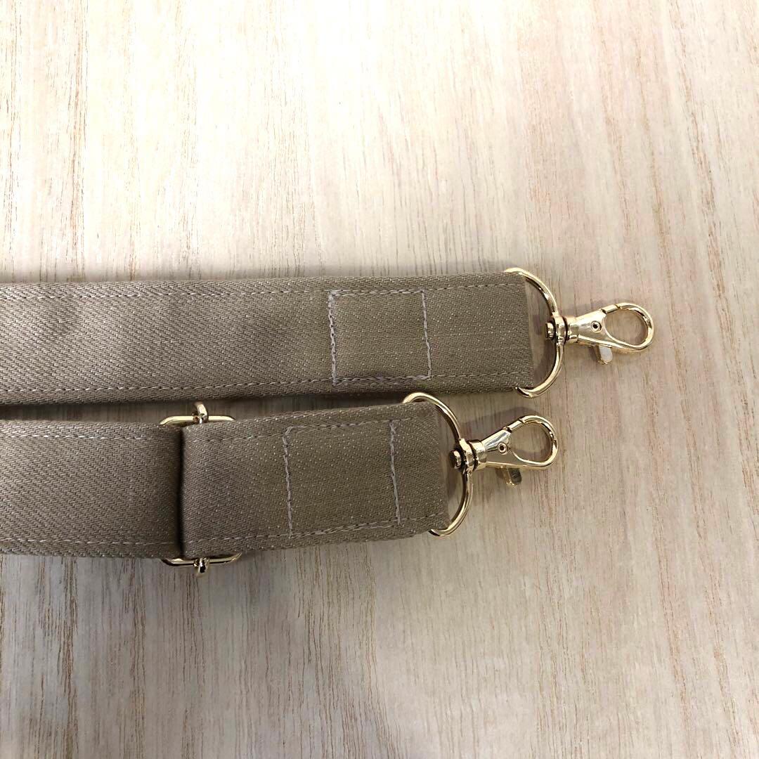 ショルダーバッグ　ハンドメイド　デニムリメイク　キャメル×レッド【新品デニム】