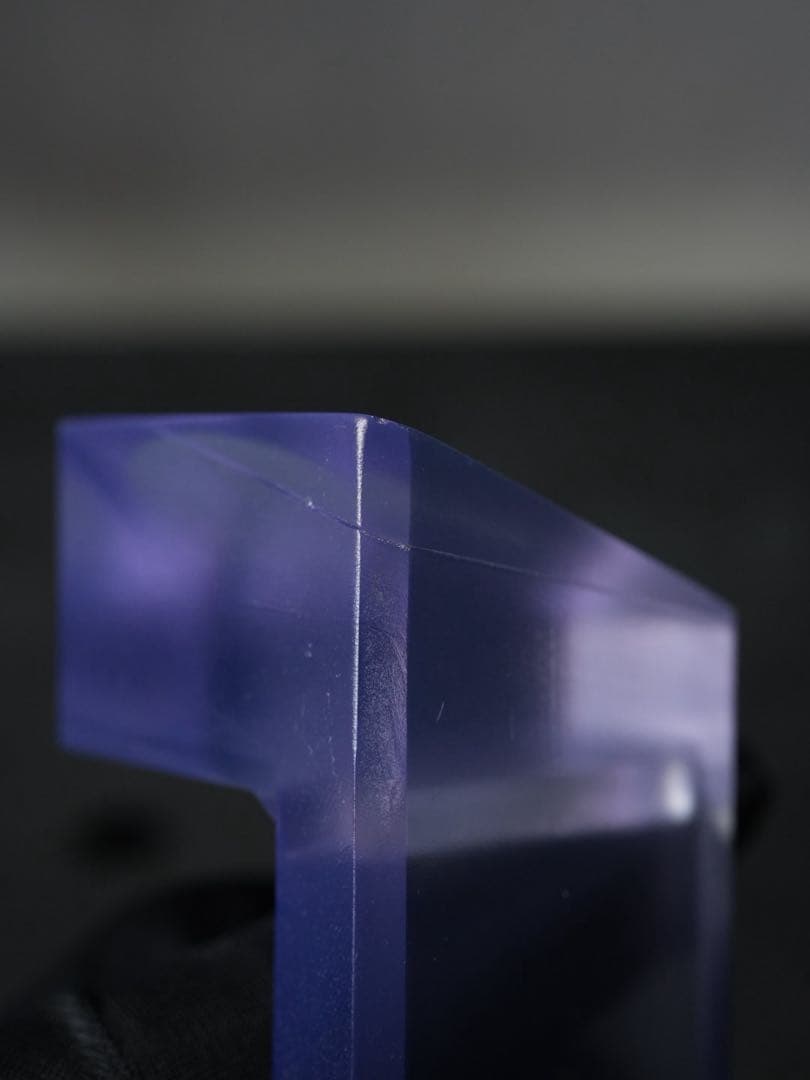 ディープクリアムントル（青みのある深いクリア）ランク【B】 腕時計スタンド