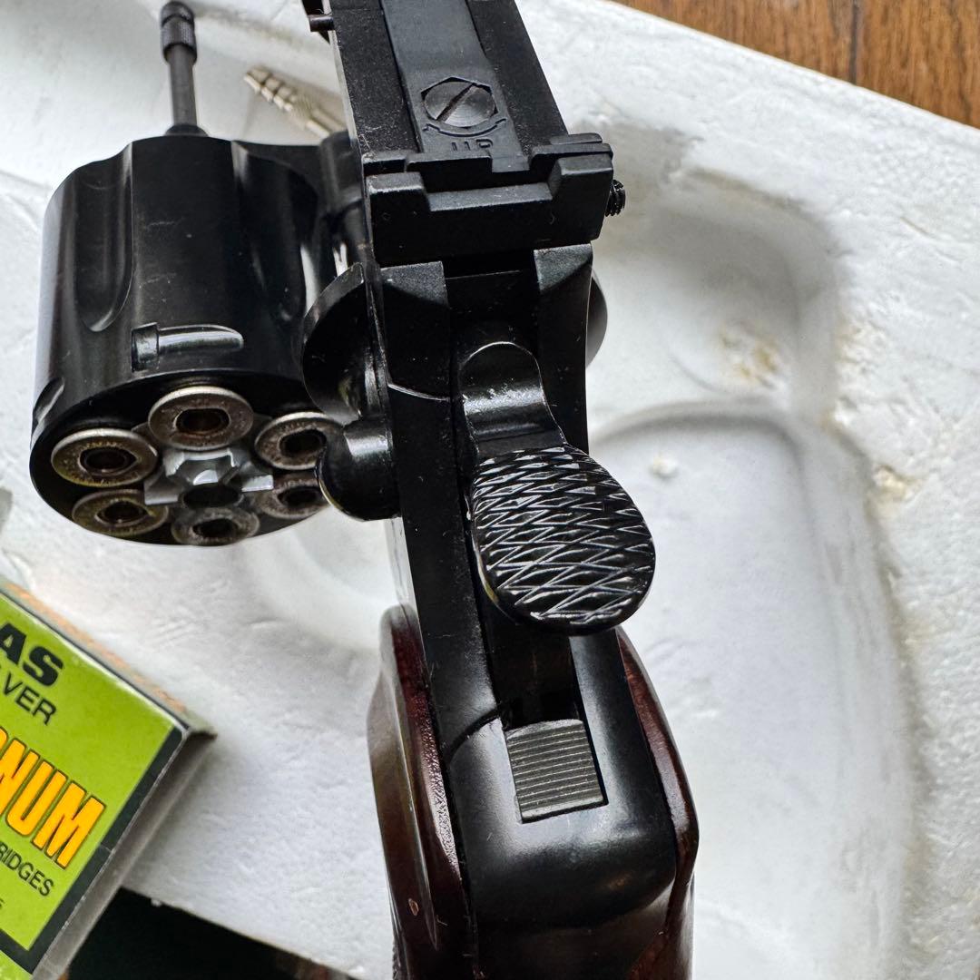 コルト Python .357 ガスリボルバー　コクサイ　パイソン