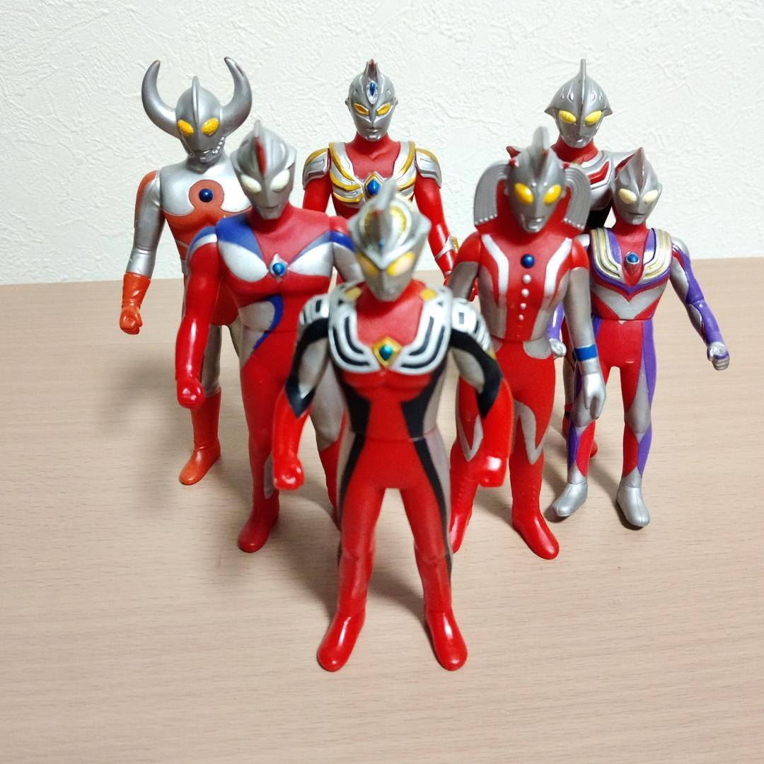 ウルトラマン 怪獣 ソフビ 42体　ライブサイン付　フィギュア　絶版　廃番