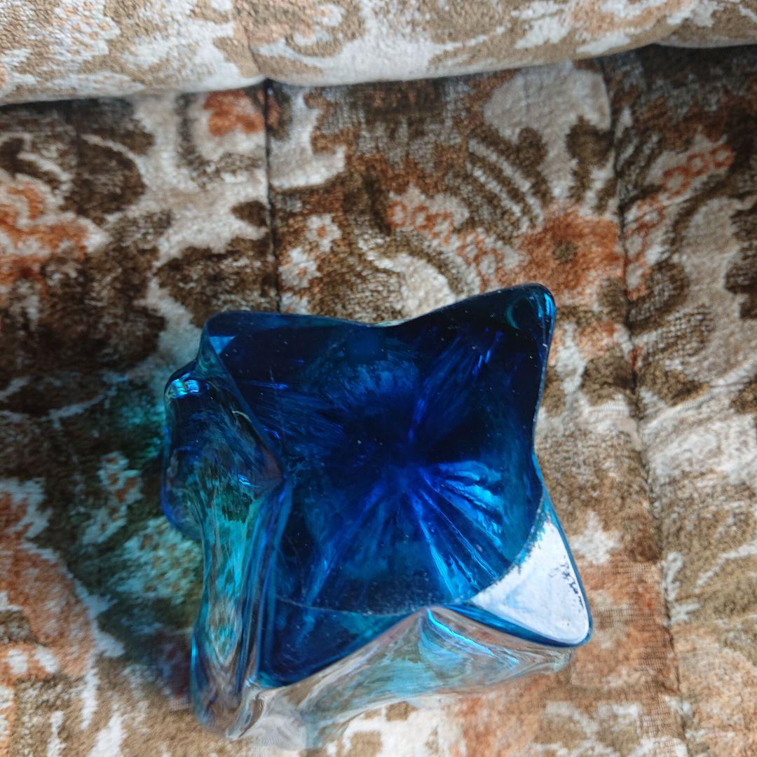 青色ガラス花瓶 フラワー型アンティークポップ