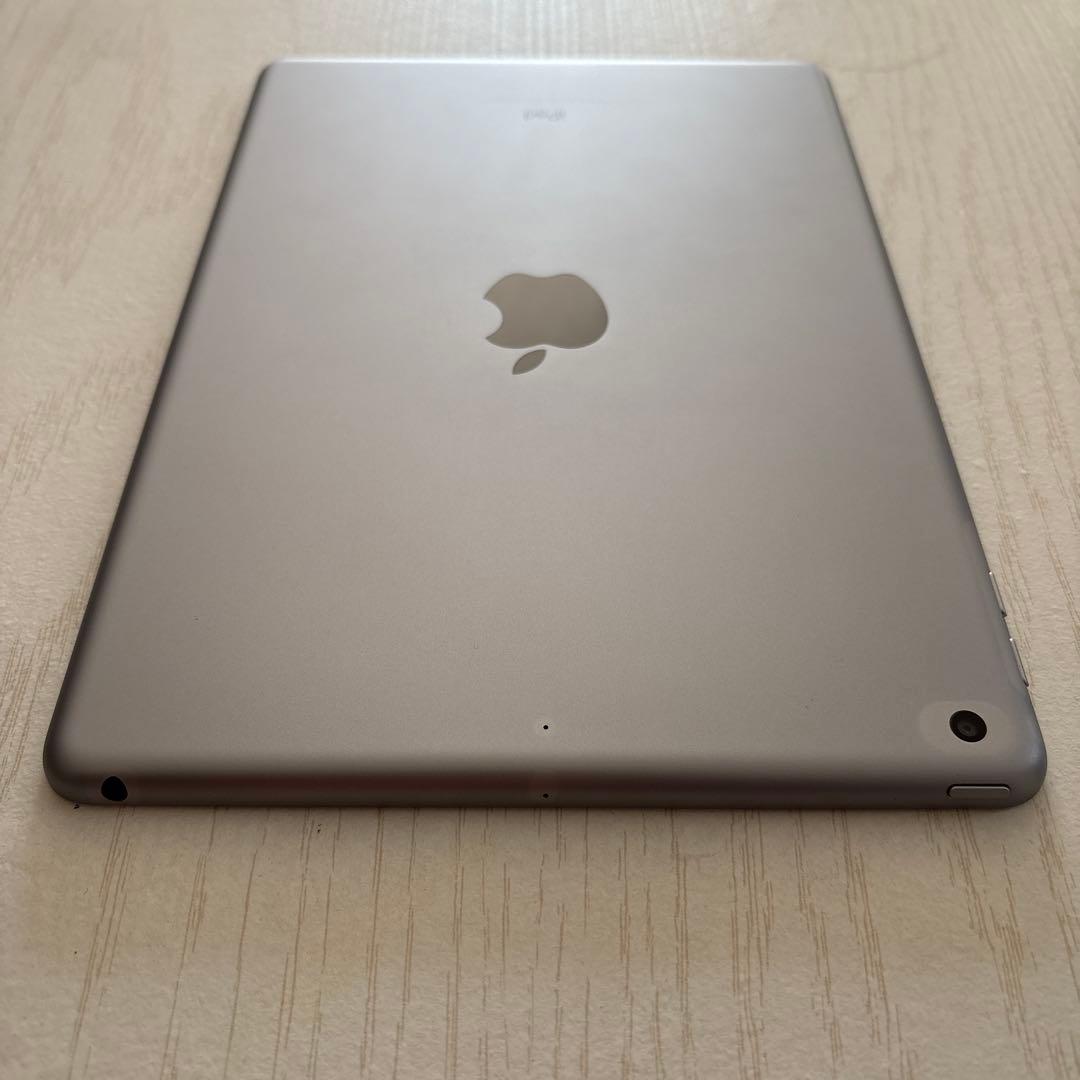 iPad 第6世代 128GB Wi-Fiモデル スペースグレー