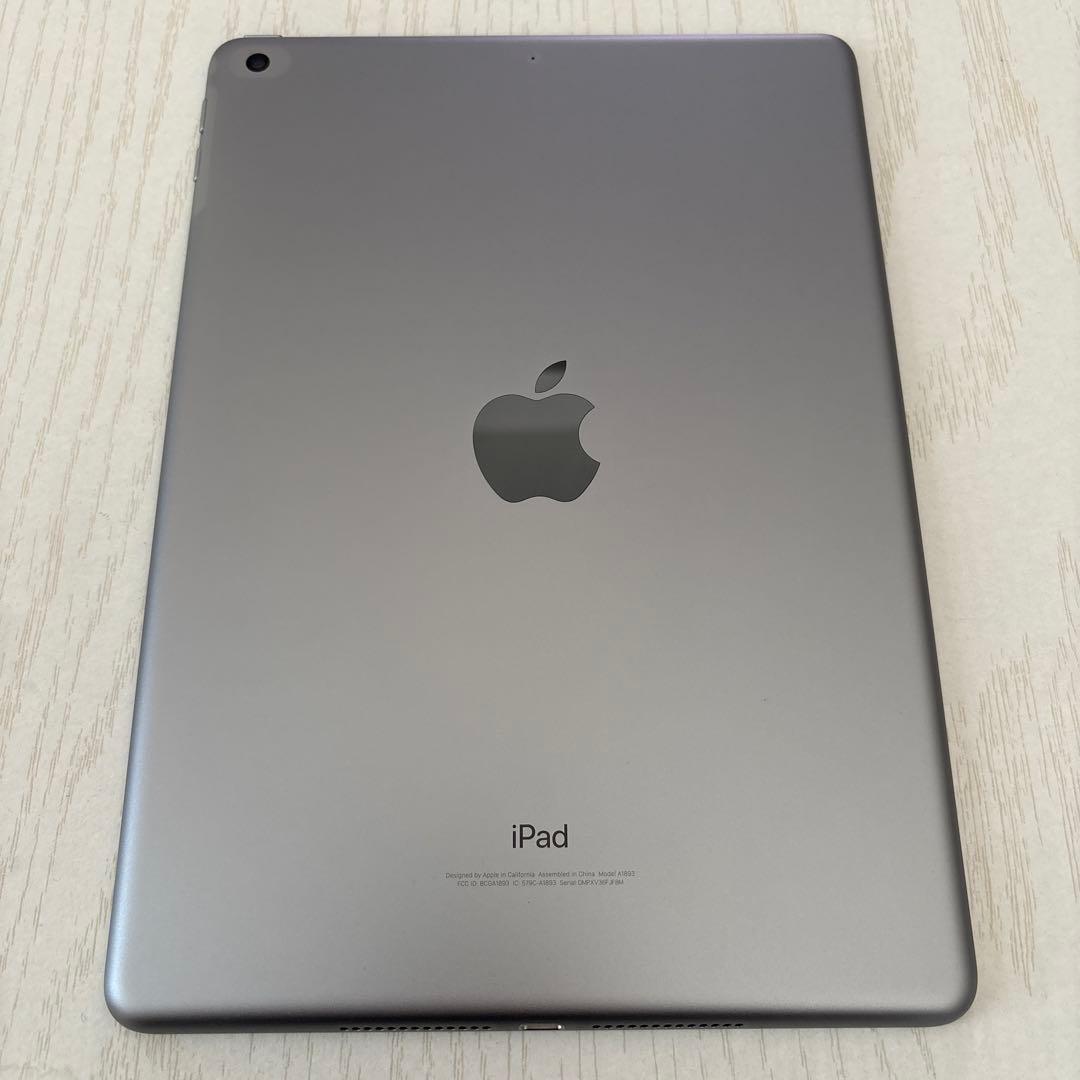 iPad 第6世代 128GB Wi-Fiモデル スペースグレー
