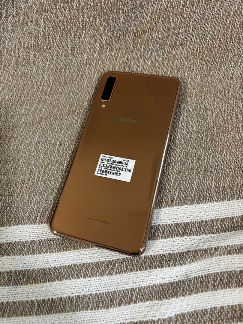 Galaxy A7 64GB ゴールド SM-A750C［5G非対応］箱付