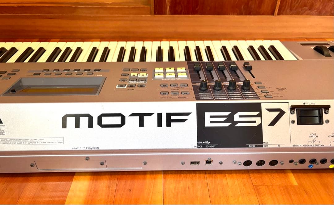 YAMAHA シンセサイザー MOTIF ES7 日本製 ハードケース付