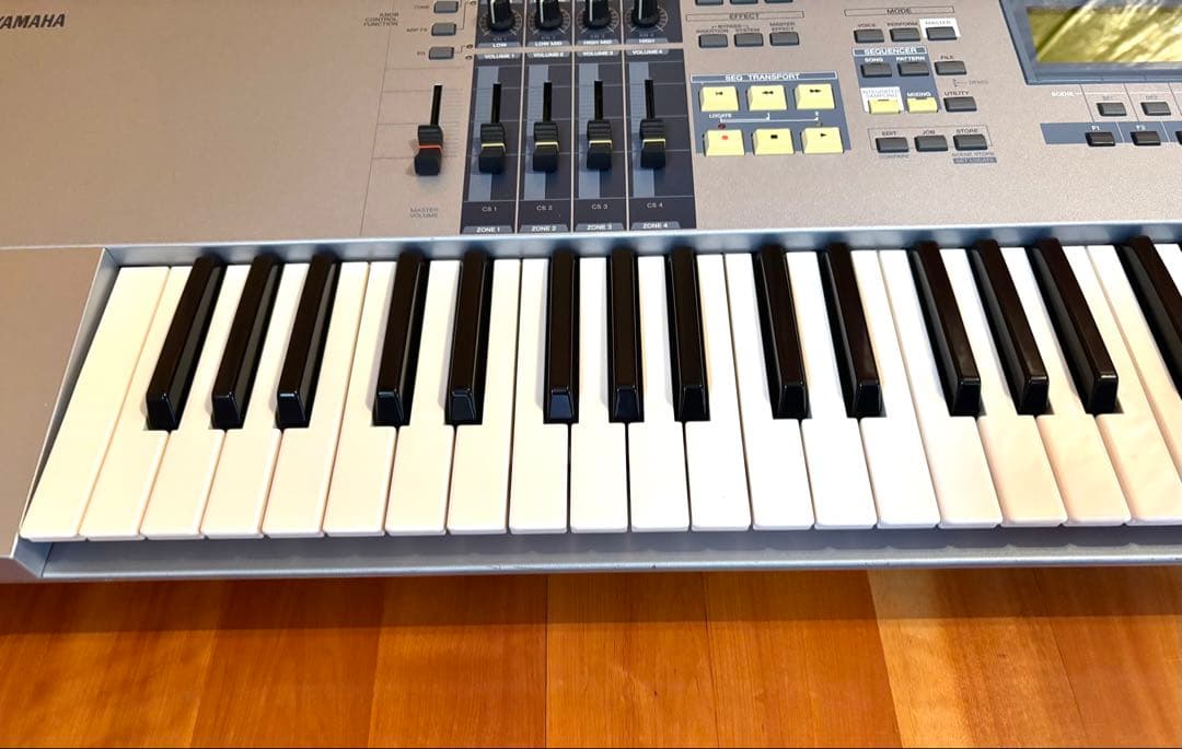 YAMAHA シンセサイザー MOTIF ES7 日本製 ハードケース付