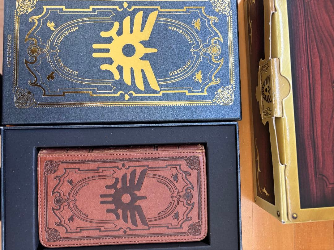 【限定30,000台】ドコモ SH-01F DRAGON QUEST モデル