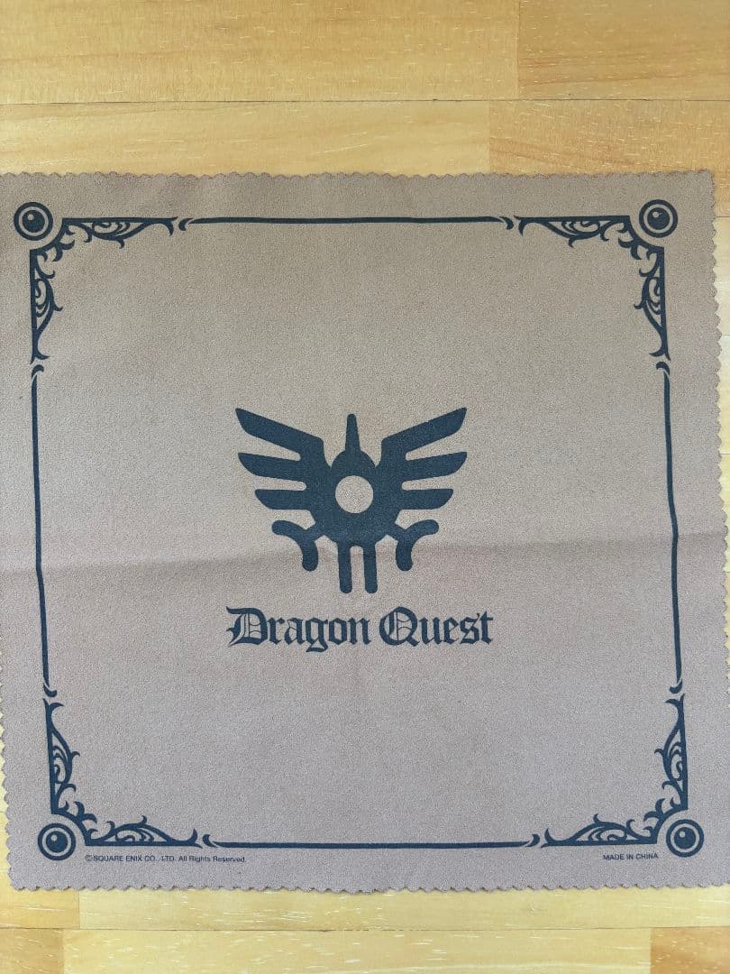 【限定30,000台】ドコモ SH-01F DRAGON QUEST モデル