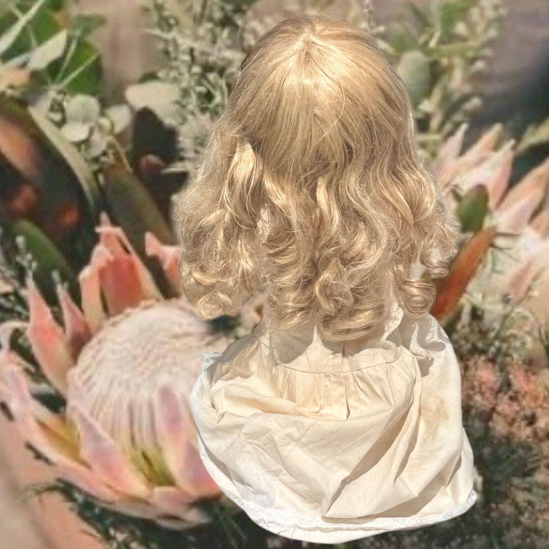 ビスクドール アーテー ピンク ドレス ホワイト 花飾り ボネ 証明書付 カメオ