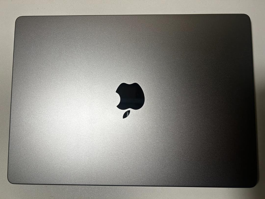 MacBook Pro 14インチ (2023 M3, 8GB)