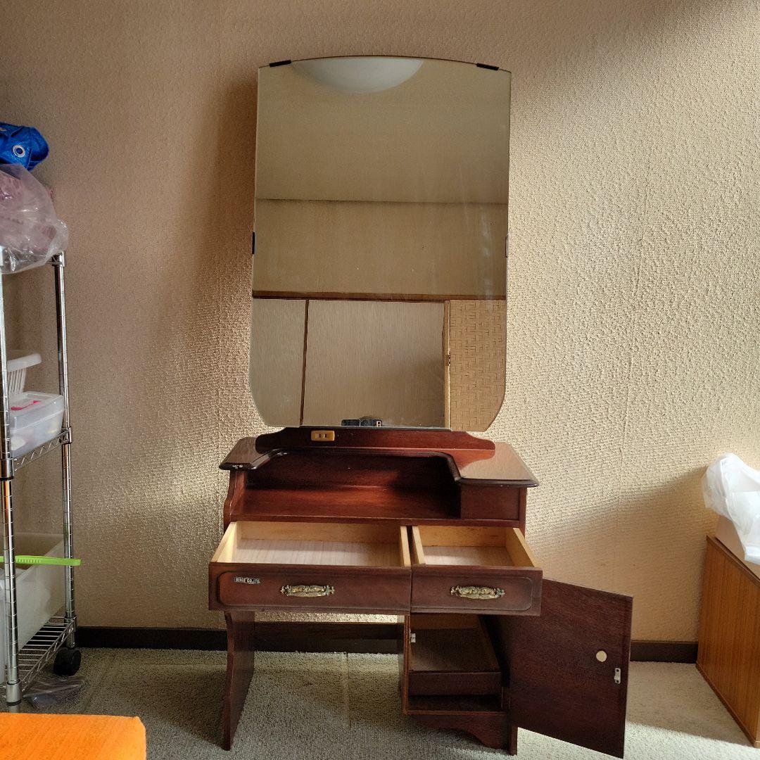 木製ドレッサー アーチ型鏡付き