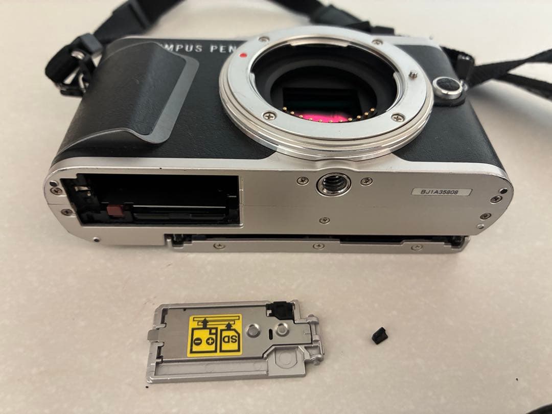 OLYMPUS PEN E-PL9 〈ジャンク品〉