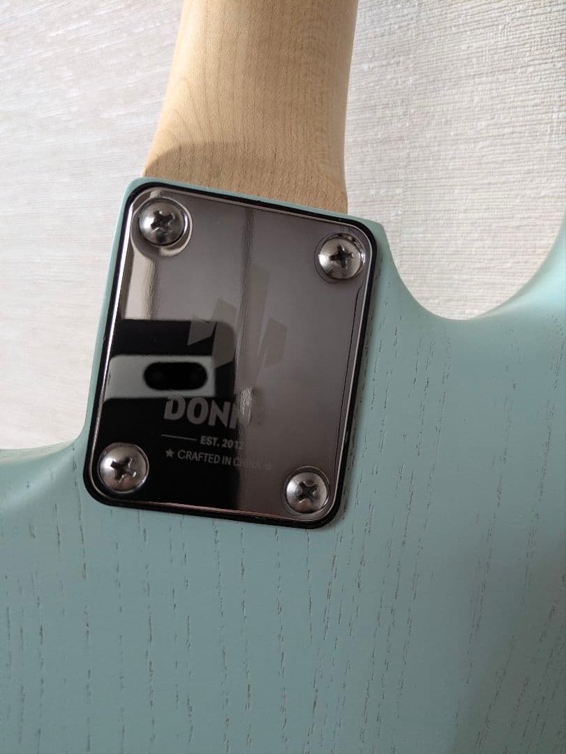 美品 ドナー エレキギター ストラトキャスタータイプ 初心者 中古