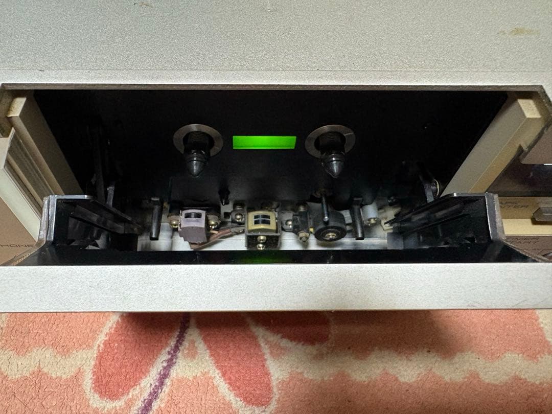 アカイ　カセットデッキGX-F51