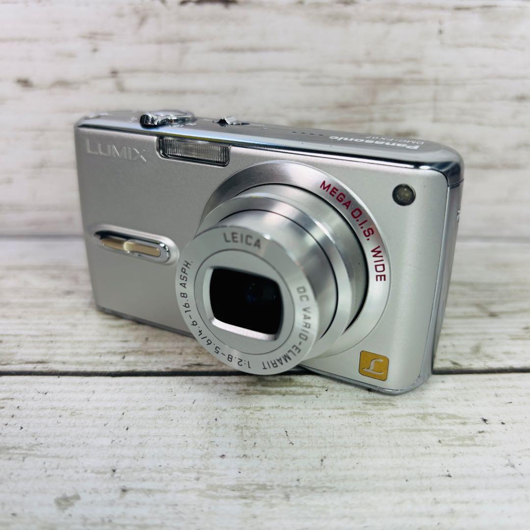 【動作良好】Panasonic デジタルカメDMC-FX07 シルバー