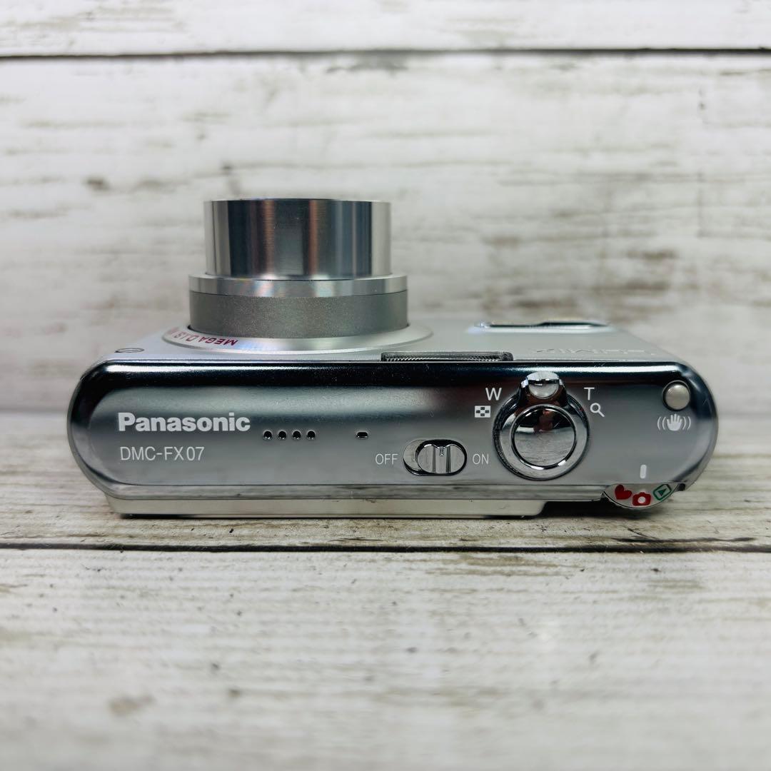 【動作良好】Panasonic デジタルカメDMC-FX07 シルバー