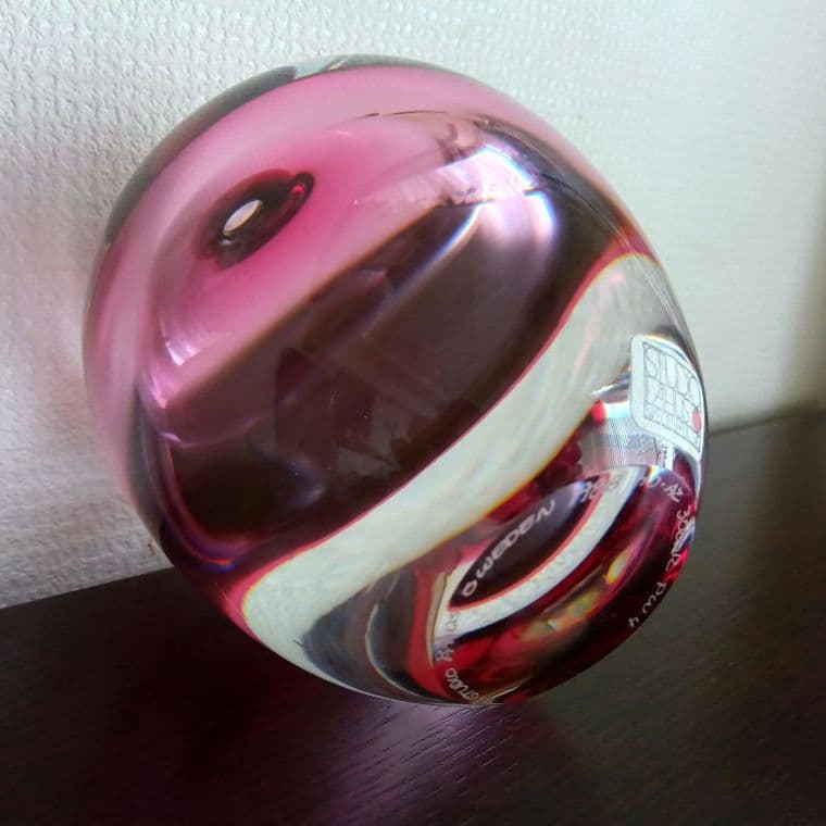 オーフス AHUS SWEDEN リンゴのぺーパーウェイト/オブジェ