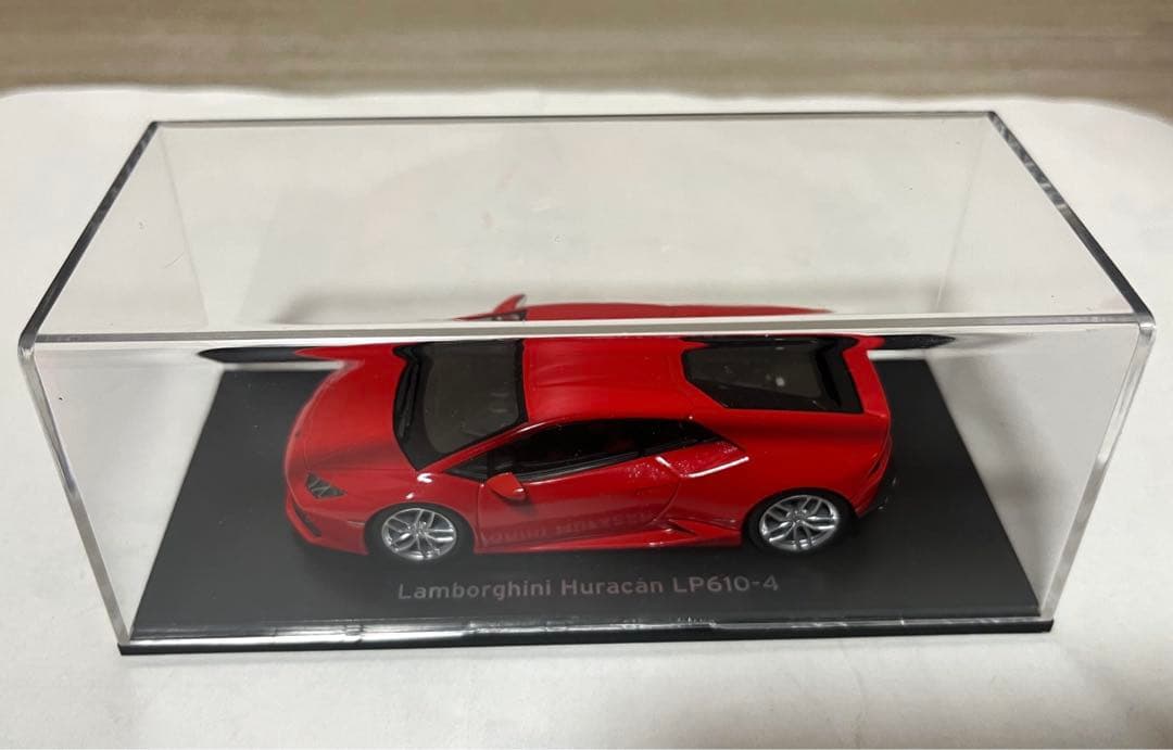 京商 1/43 ランボルギーウルカンLP610-4 Red Matallic