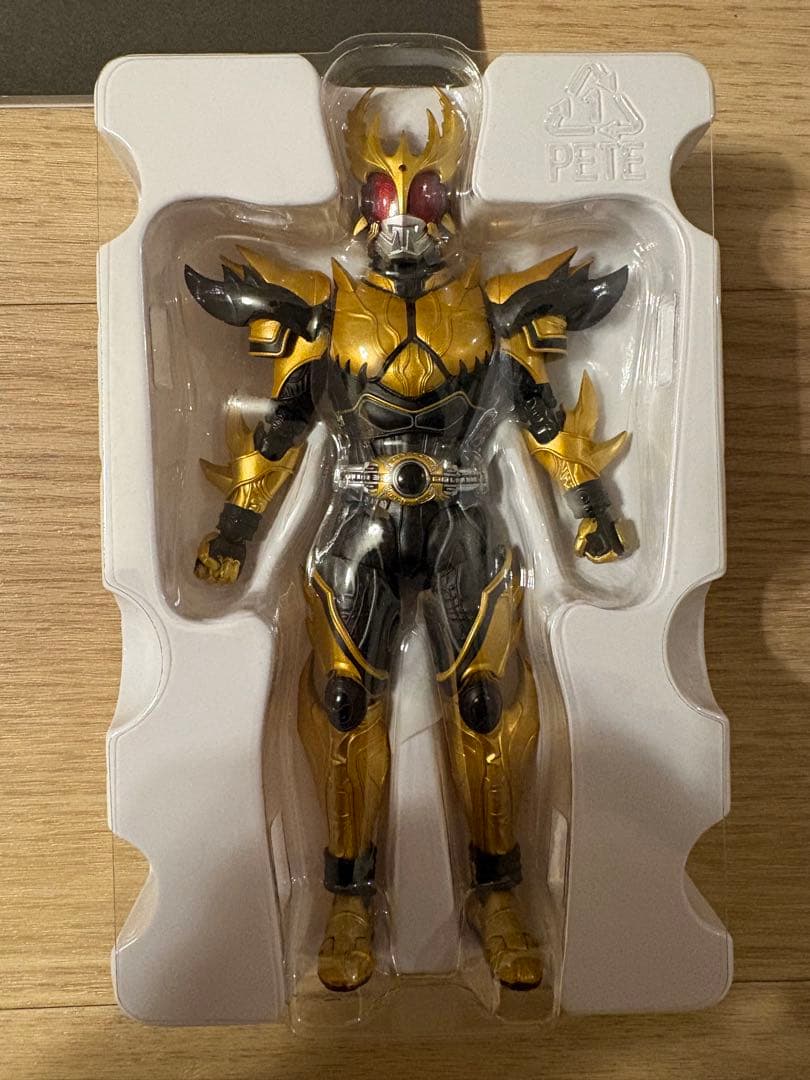 S.H.Figuarts真骨彫製法 仮面ライダークウガ　ライジングアルティメット