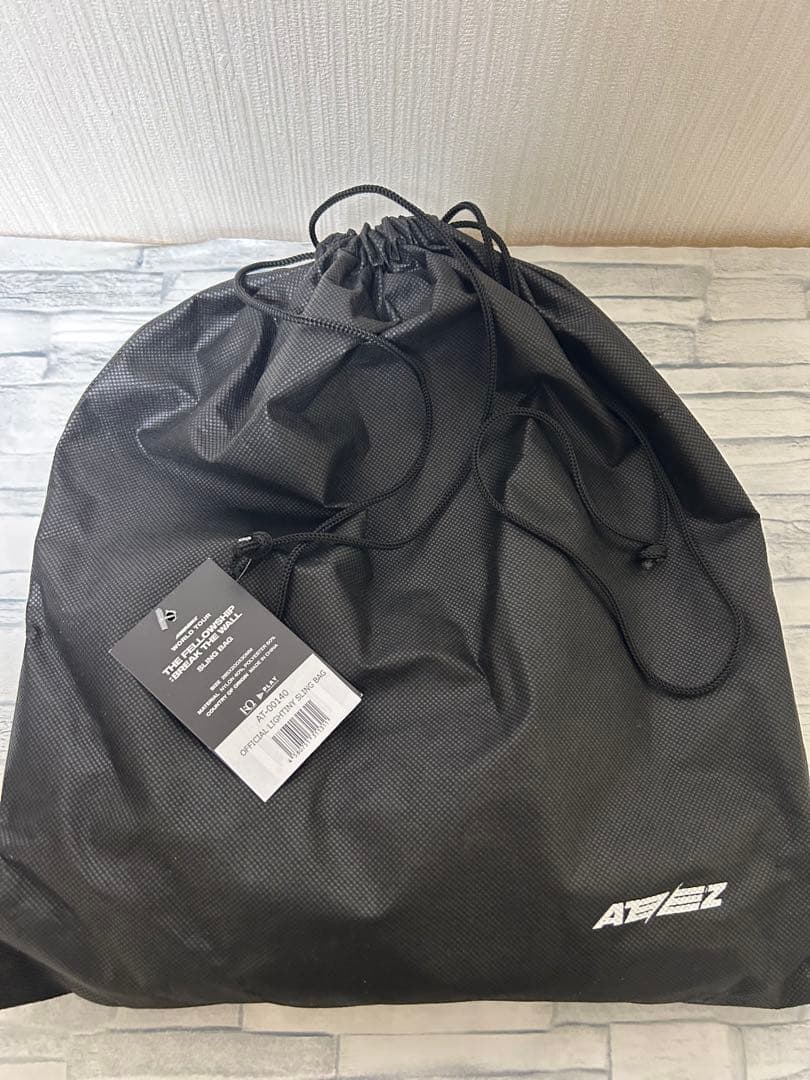 ■ATEEZ■ペンライト■ケース■ LIGHTINY SLING BAG■