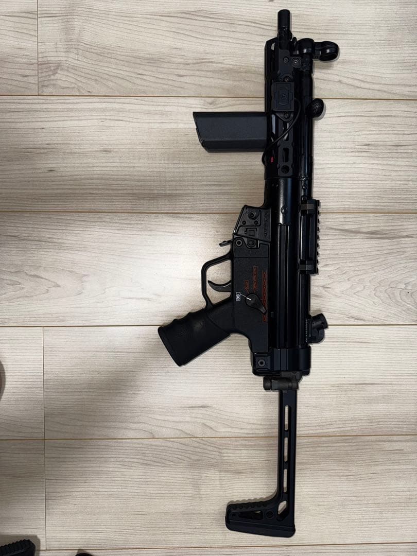 東京マルイ　次世代電動ガン　MP5 A5