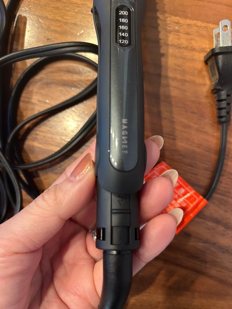 ホリスティックキュア　ストレートアイロン