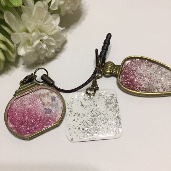 やふやふ様ご確認用ページ レジンで写真チャーム オーダー品