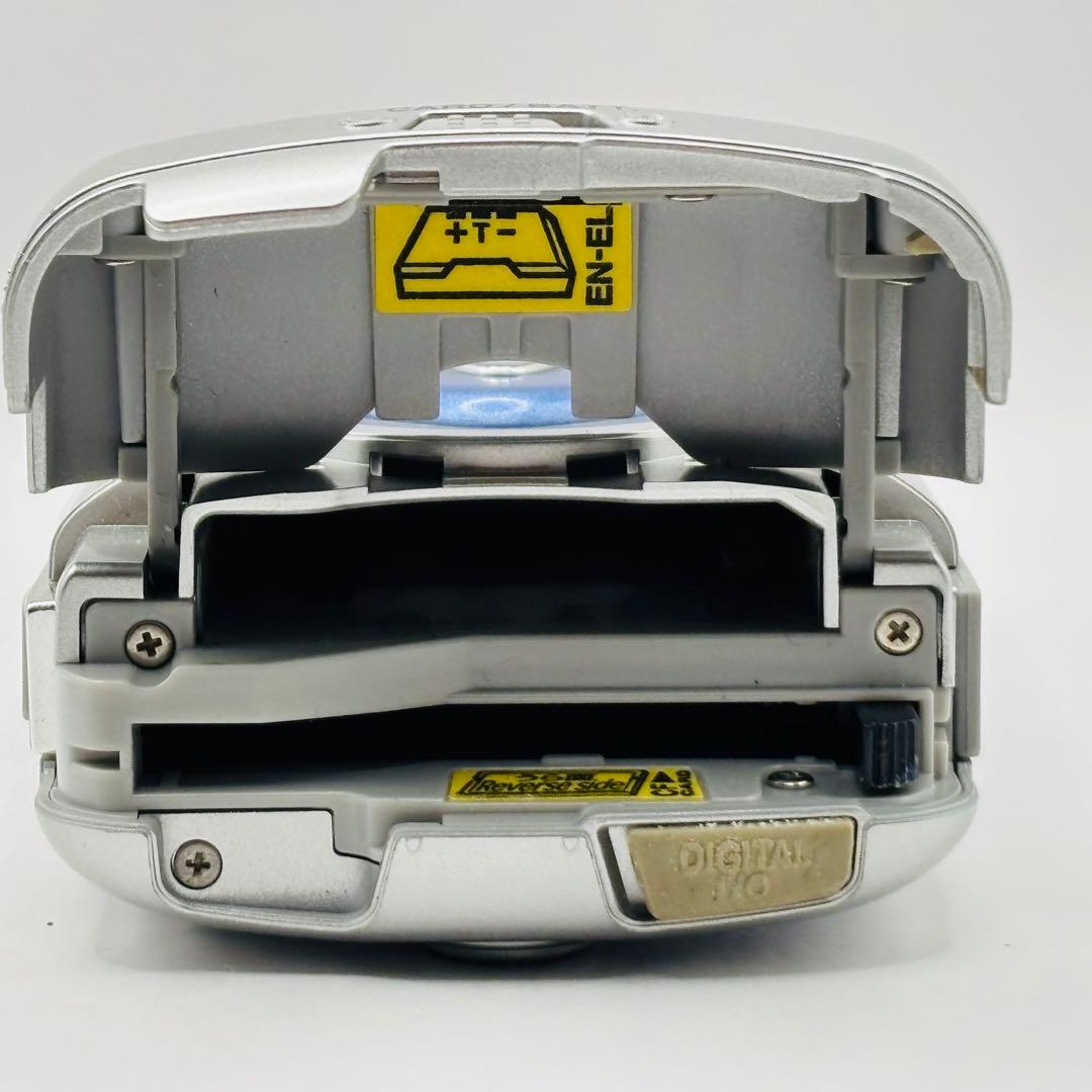 動作確認済み　Nikon E2500 デジタルカメラ