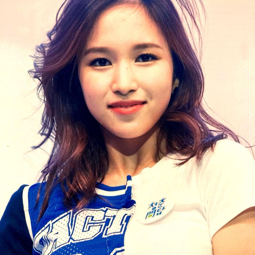 ミナ直筆サイン入り超大型写真…MINA…TWICE…