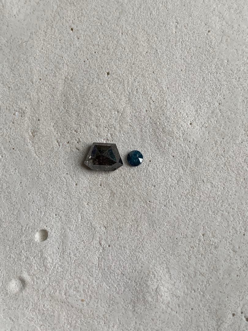 ソルトペッパーダイアモンドルース