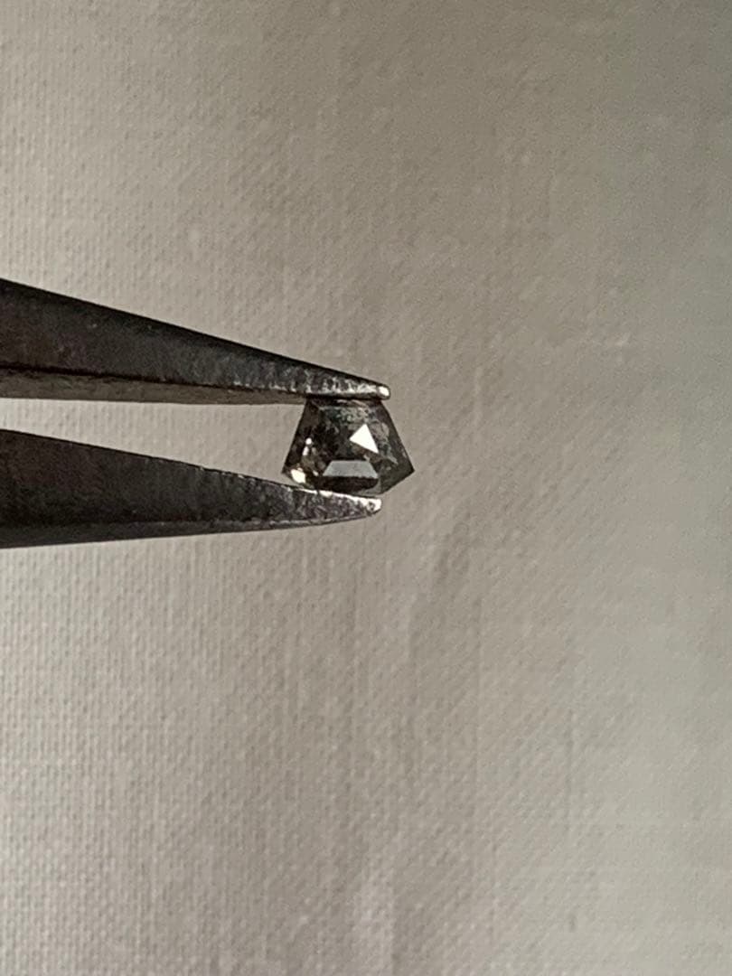 ソルトペッパーダイアモンドルース