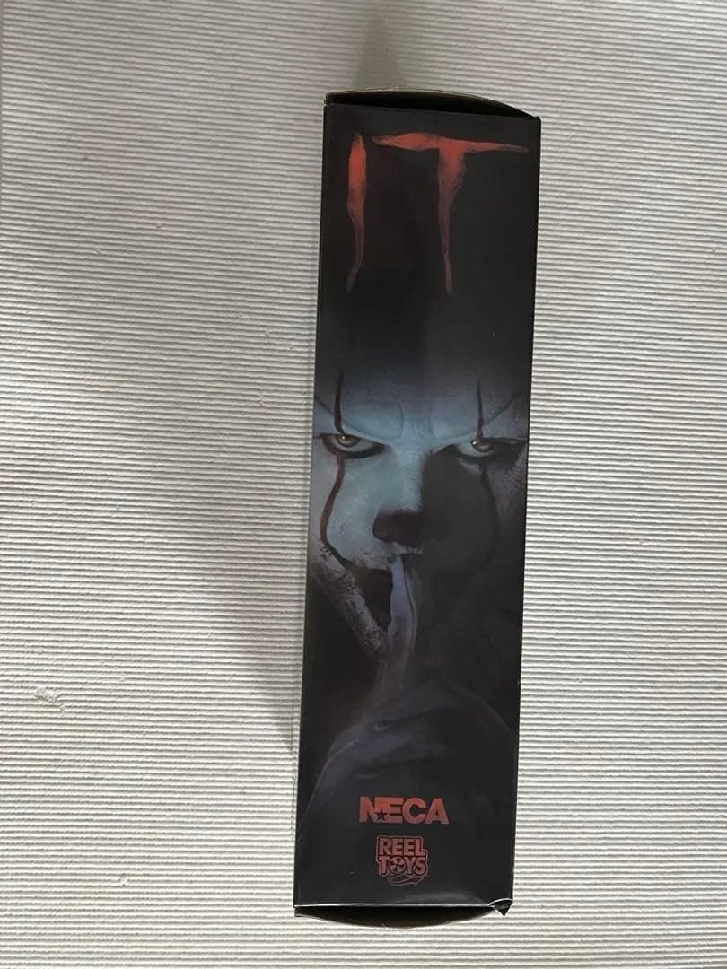 未使用 NECA IT ペニーワイズ 7インチ アクション フィギュア
