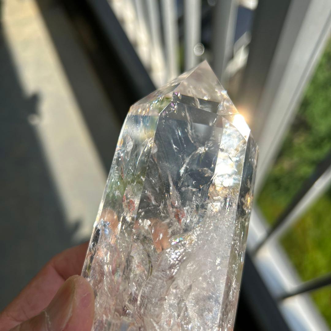 水晶　六角柱　レインボー多数入　透明度抜群