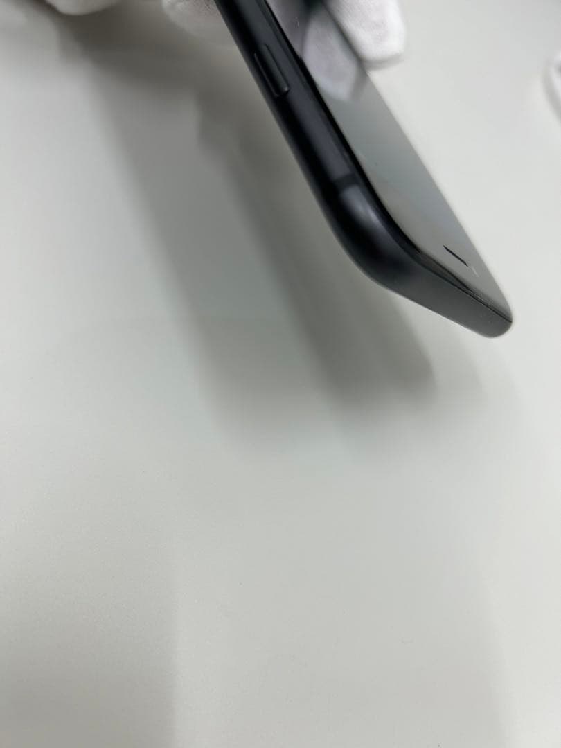 Apple iPhone 8 スペースグレー