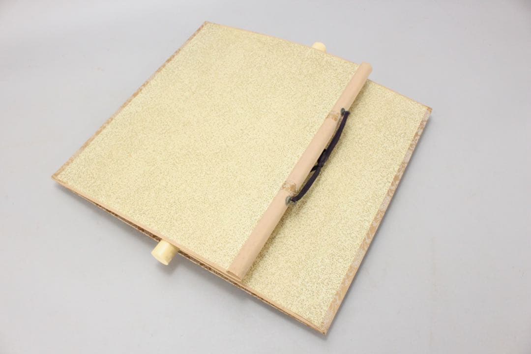 No5739 掛軸風額　作者不詳　在銘　水墨梅図　色紙　日本画　絵画　送料無料