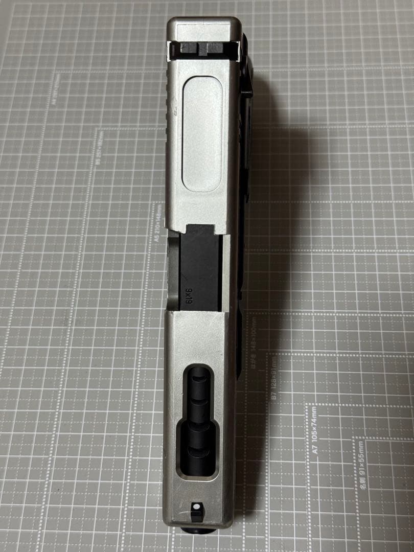 【最終値下】東京マルイ GLOCK 18C 電動ガン シルバー ロングマガジン付