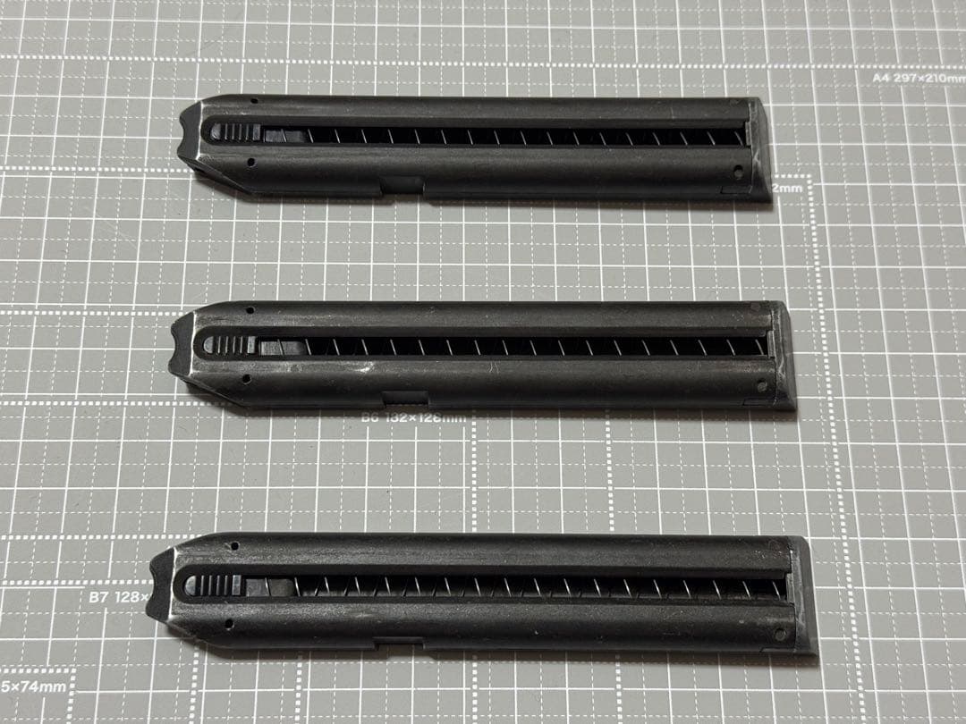 【最終値下】東京マルイ GLOCK 18C 電動ガン シルバー ロングマガジン付