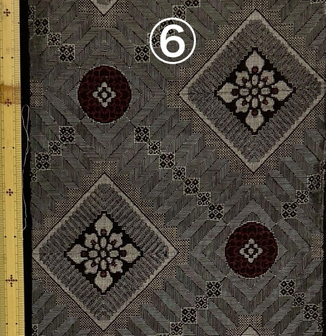 ３７９　古布　大島紬　秋名バラ＆龍郷　豪華版　❤️３６㎝巾Ｘ１m６柄６mを